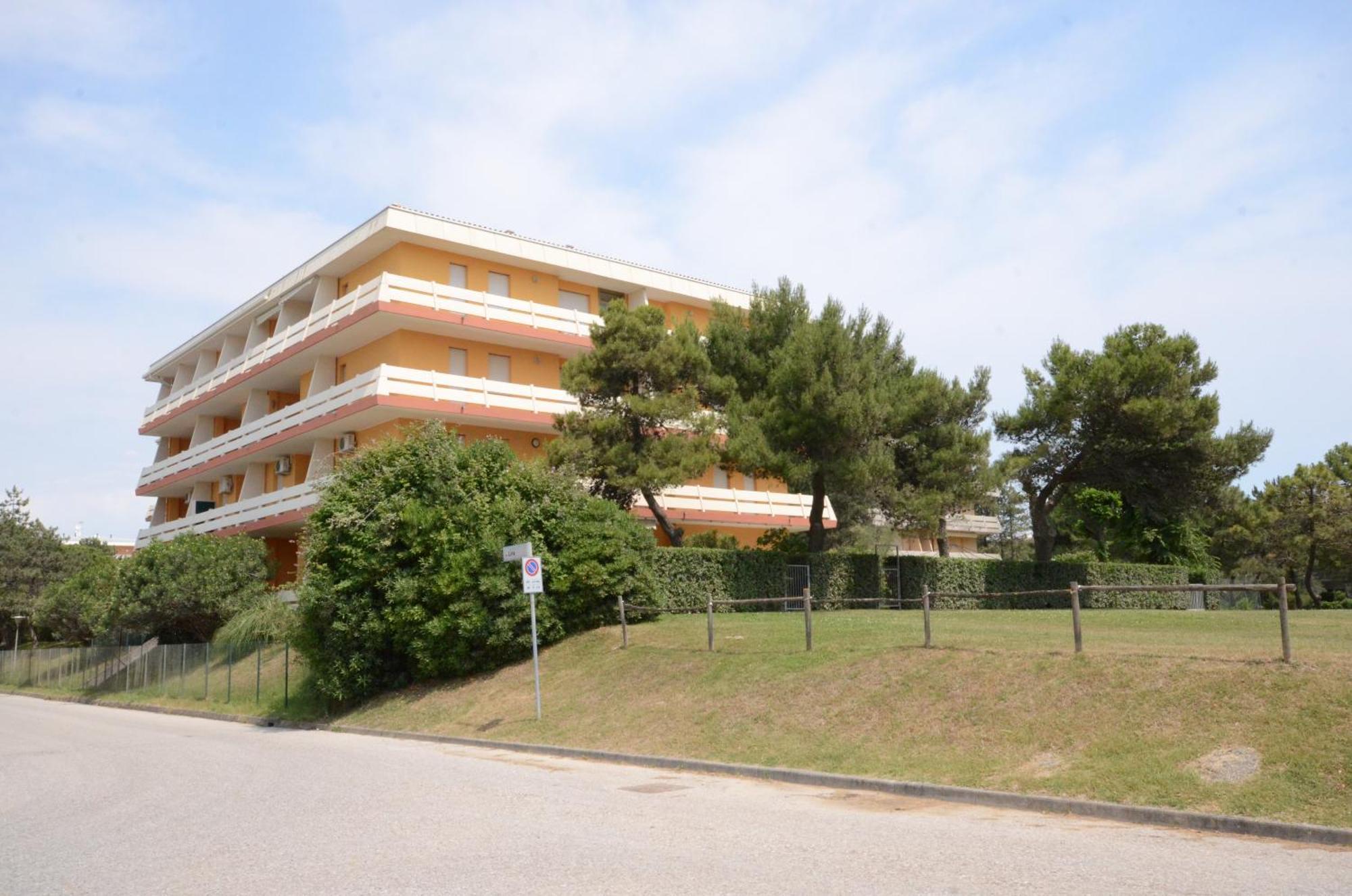 Appartamenti Carina Bibione Exterior photo